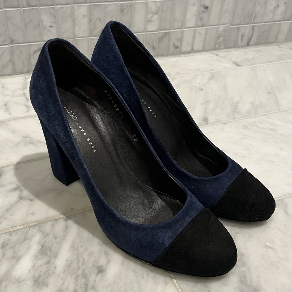 Hugo Boss Women's Navy and Black Suede Heels 38